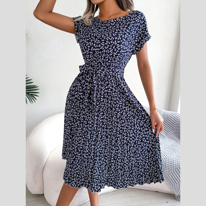 ALESSIA™ | Chic design, perfect fit, versatile style, timeless elegance