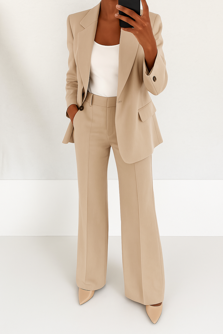 Camille | Elegant two-piece suit for timeless style