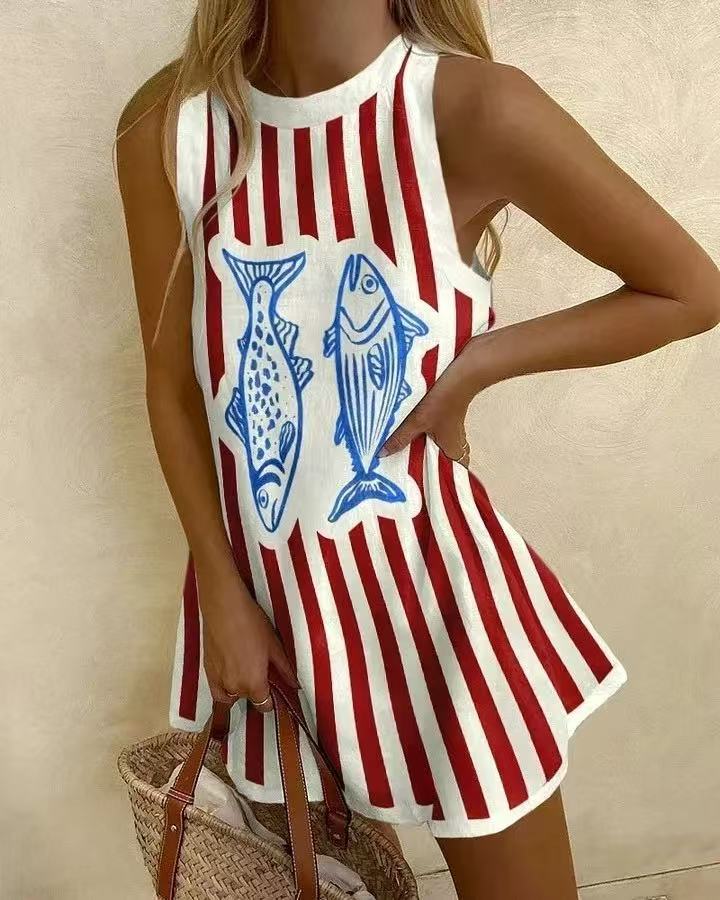 Short dress with fish print | Stylish, comfortable, perfect for summer outings