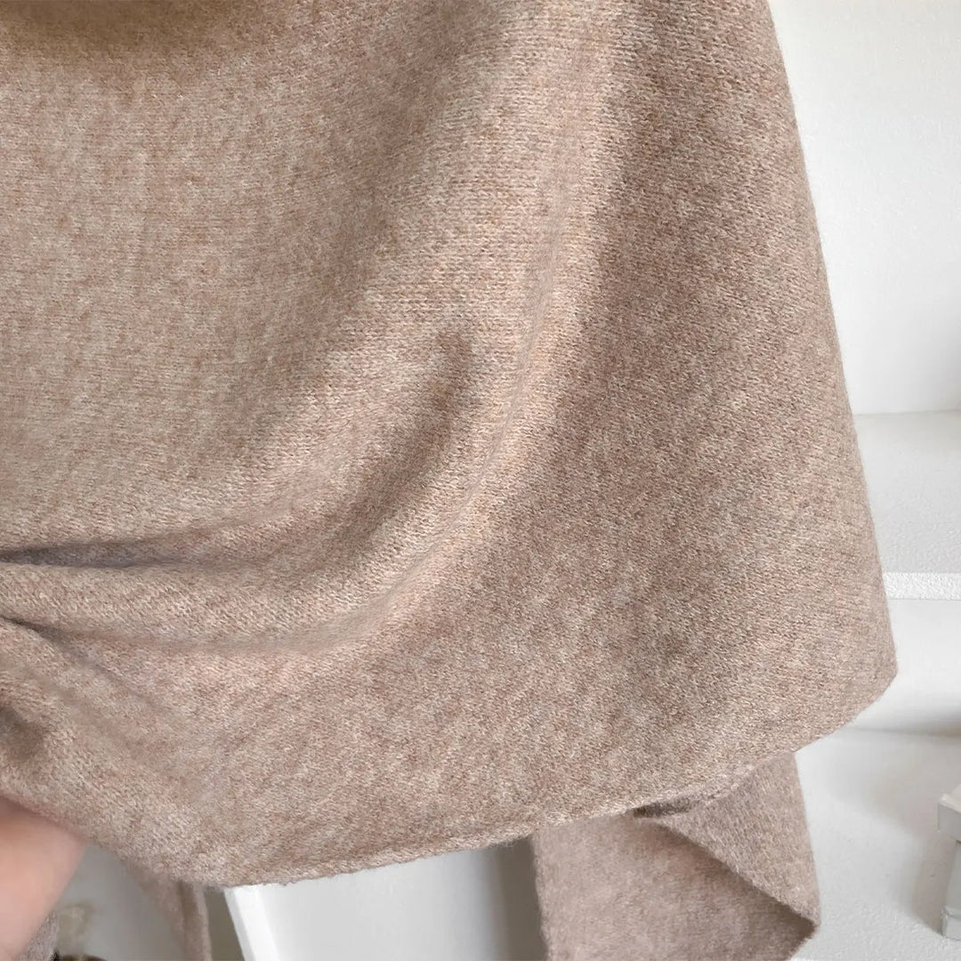 Rose™ | Cozy autumn scarf for warmth and style