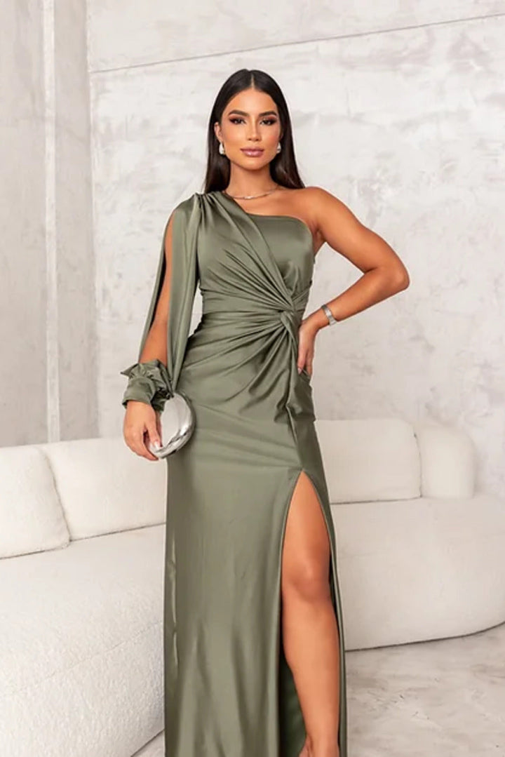 Eliana | Timeless style, perfect for any occasion